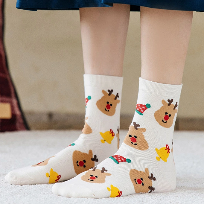 Wholesale Wearable Soft Cozy Winter Warm Thick Cotton MIDI Socks Cute Socks for Women